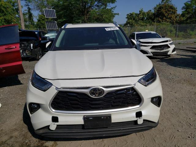 5TDHZRBH6MS082481 - 2021 TOYOTA HIGHLANDER XLE Weiß Foto 5