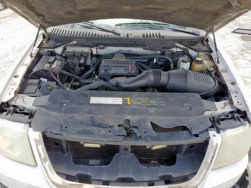 1FMPU16566LA97221 - 2006 FORD EXPEDITION XLT WHITE photo 12