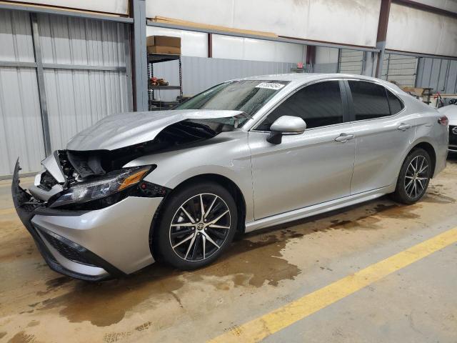 4T1G11AK3PU762867 - 2023 TOYOTA CAMRY SE NIGHT SHADE SILVER photo 1