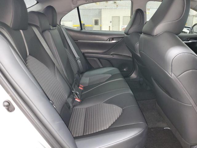 4T1G11AK3PU762867 - 2023 TOYOTA CAMRY SE NIGHT SHADE SILVER photo 10