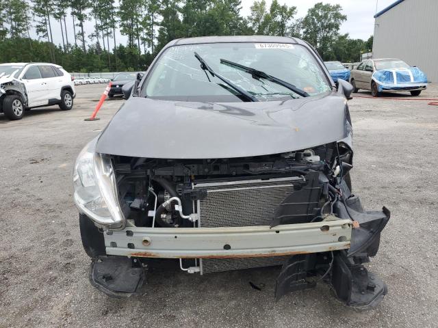 3N1CN7AP2KL818888 - 2019 NISSAN VERSA S 灰色 照片 11