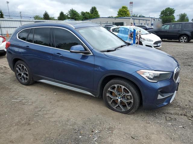 WBXJG9C0XM5T32572 - 2021 BMW X1 XDRIVE28I BLUE photo 4