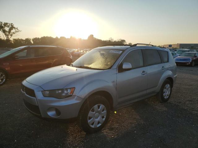 2011 MITSUBISHI OUTLANDER ES, 