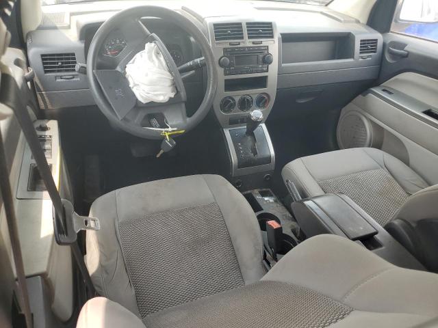 1J8FF47W57D185636 - 2007 JEEP COMPASS SILVER photo 8