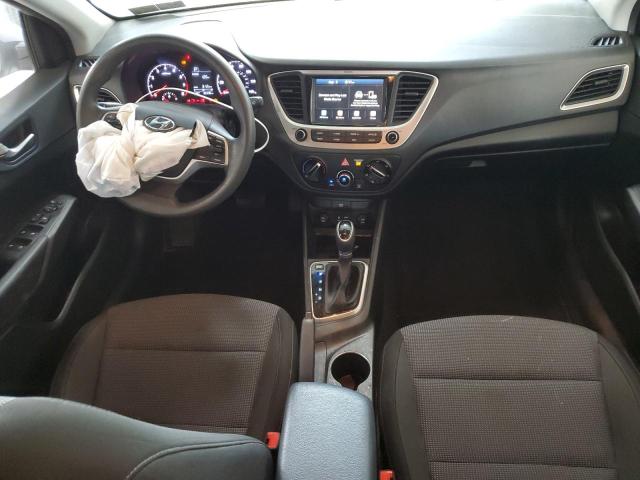 3KPC24A35JE035312 - 2018 HYUNDAI ACCENT SE Gümüş fotoğraf 8