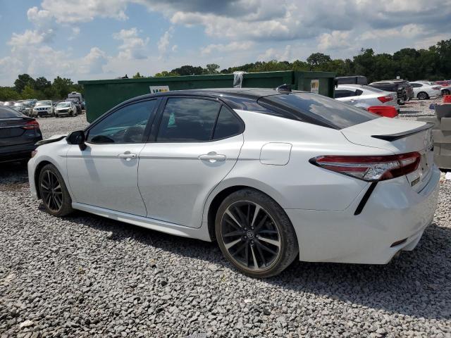 4T1B61HK0KU236917 - 2019 TOYOTA CAMRY XSE Weiß Foto 2