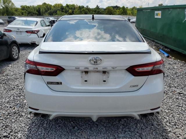 4T1B61HK0KU236917 - 2019 TOYOTA CAMRY XSE Weiß Foto 6