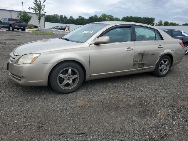 2006 TOYOTA AVALON XL, 
