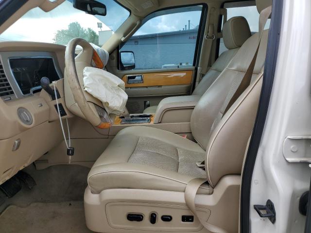 5LMFU285X8LJ02614 - 2008 LINCOLN NAVIGATOR 白色 照片 7