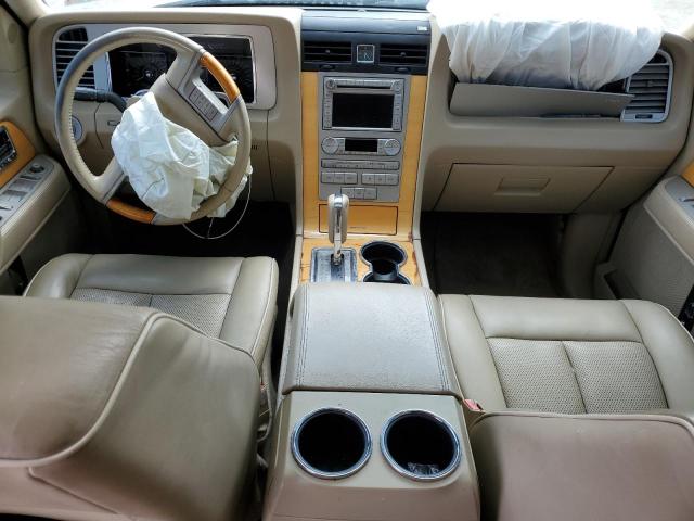 5LMFU285X8LJ02614 - 2008 LINCOLN NAVIGATOR 白色 照片 8