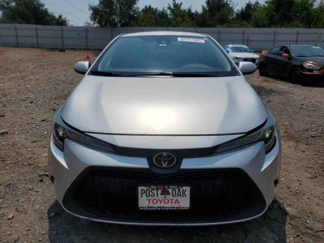 5YFEPRAE7LP103684 - 2020 TOYOTA COROLLA LE Plata foto 5