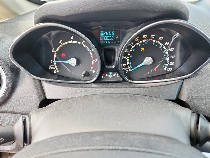 3FADP4BJ3KM148076 - 2019 FORD FIESTA SE 灰色 照片 9