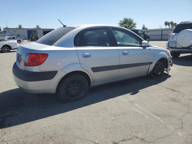 KNADE123176280998 - 2007 KIA RIO BASE SILVER photo 3