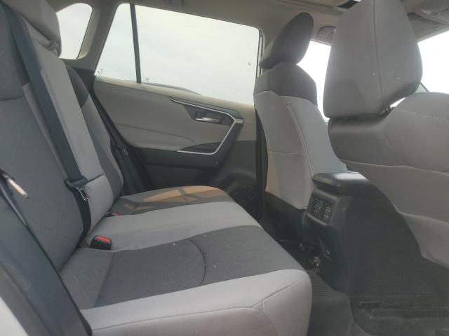 2T3P1RFV9MC161257 - 2021 TOYOTA RAV4 XLE WHITE photo 11