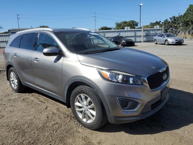 5XYPG4A30HG196246 - 2017 KIA SORENTO LX GRAY photo 4