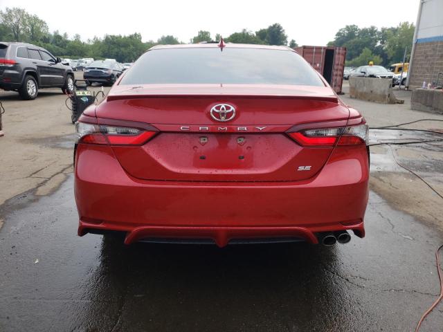 4T1G11AK1PU093403 - 2023 TOYOTA CAMRY SE NIGHT SHADE RED photo 6