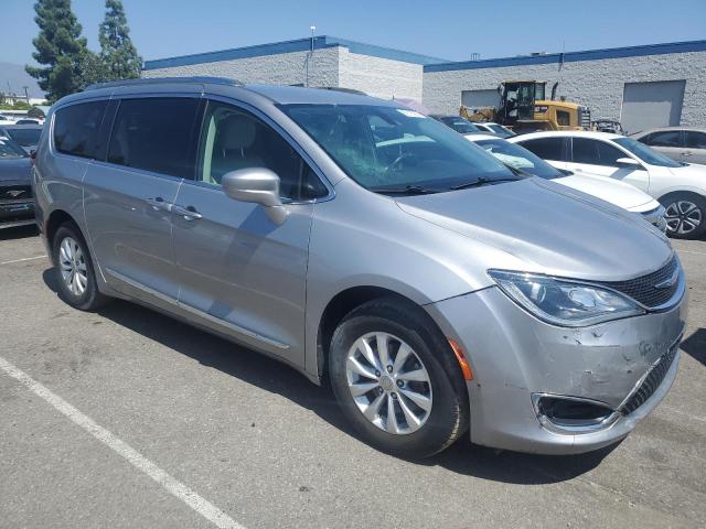 2C4RC1BG1JR141732 - 2018 CHRYSLER PACIFICA TOURING L 银色 照片 4