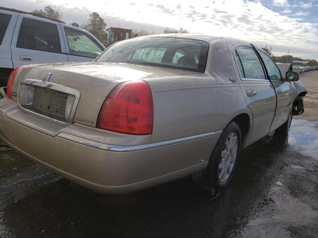 1LNHM82W66Y613396 - 2006 LINCOLN TOWN CAR SIGNATURE LIMITED BEIGE photo 4