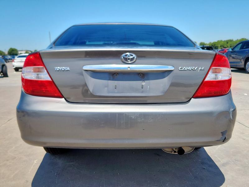 4T1BE32K92U571827 - 2002 TOYOTA CAMRY LE GRAY photo 6