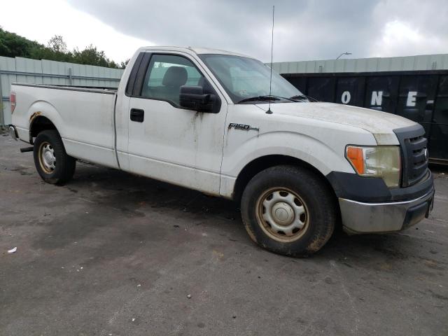1FTMF1CW1AKE24962 - 2010 FORD F-150 WHITE photo 4