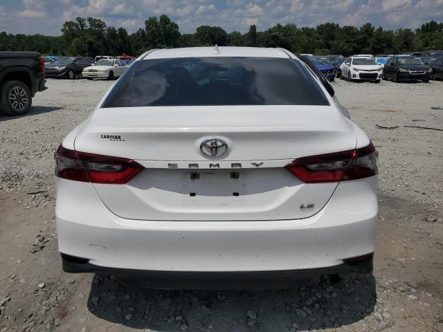 4T1C11AK7MU491614 - 2021 TOYOTA CAMRY LE WHITE photo 6