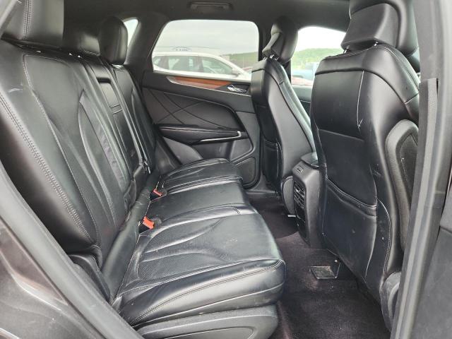 5LMCJ3C90HUL36511 - 2017 LINCOLN MKC RESERVE Szary zdjęcie 10