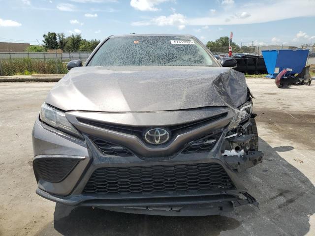 4T1G11AK3PU793777 - 2023 TOYOTA CAMRY SE NIGHT SHADE GRAY photo 5