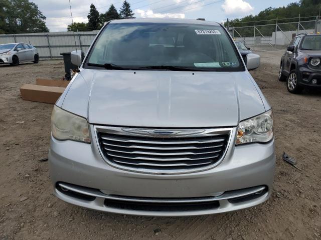 2A4RR5DG5BR647255 - 2011 CHRYSLER TOWN & COU TOURING SILVER photo 5