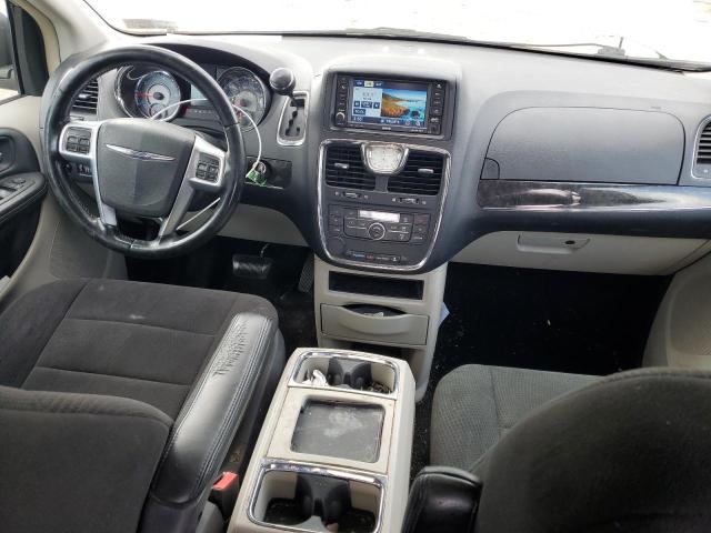 2A4RR5DG5BR647255 - 2011 CHRYSLER TOWN & COU TOURING SILVER photo 8