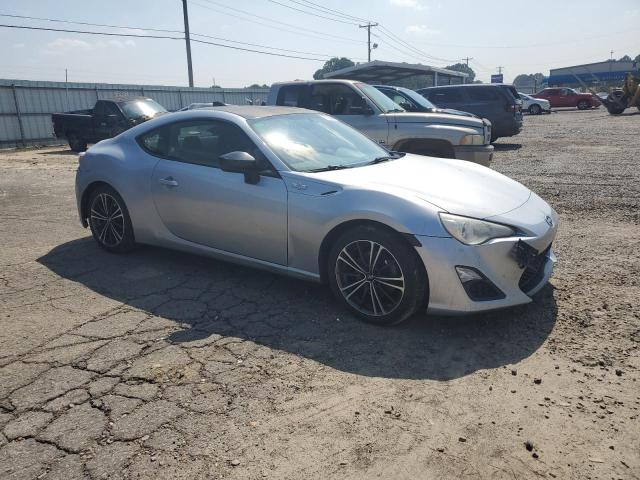 JF1ZNAA14F9712785 - 2015 TOYOTA SCION FR-S SILVER photo 4