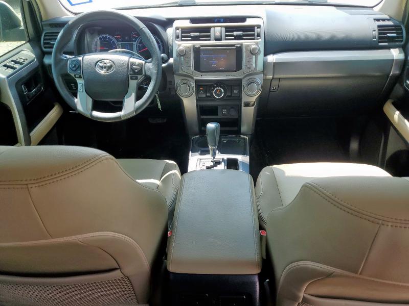 JTEZU5JR9K5191828 - 2019 TOYOTA 4RUNNER SR5 WHITE photo 8