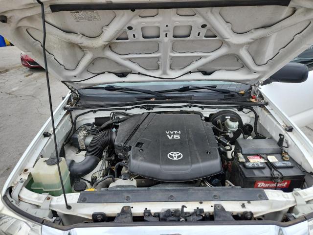 5TFJU4GN3BX007424 - 2011 TOYOTA TACOMA DOUBLE CAB PRERUNNER WHITE photo 11