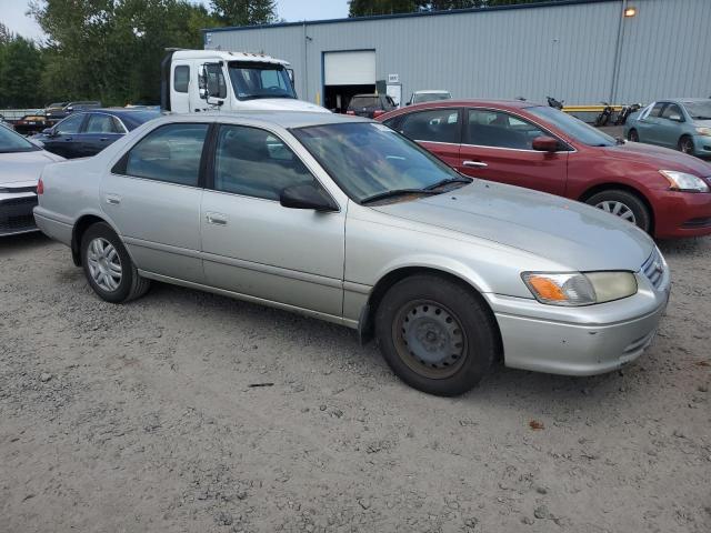 JT2BG22K5Y0468549 - 2000 TOYOTA CAMRY CE SILVER photo 4