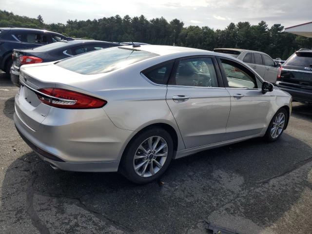 3FA6P0H74HR410177 - 2017 FORD FUSION SE SILVER photo 3