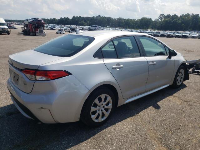 5YFEPMAE4NP354331 - 2022 TOYOTA COROLLA LE SILVER photo 3
