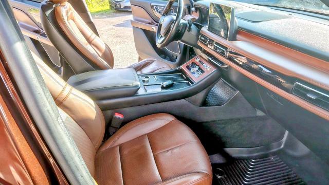 5LM5J7WC4LGL18575 - 2020 LINCOLN AVIATOR RESERVE 勃艮第红 照片 5