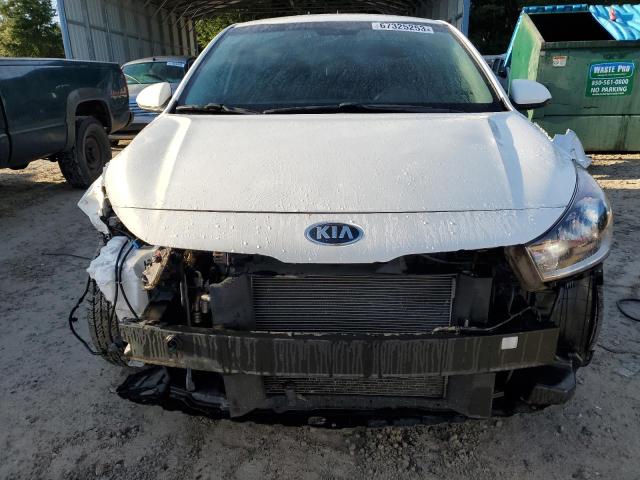 3KPA25AB4JE067639 - 2018 KIA RIO LX WHITE photo 5