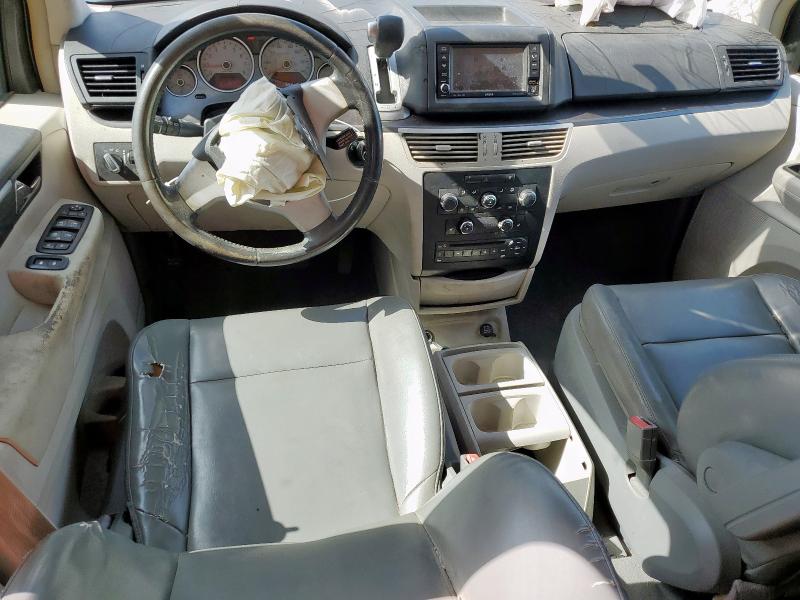 2V4RW3D12AR174238 - 2010 VOLKSWAGEN ROUTAN SE TEAL photo 8