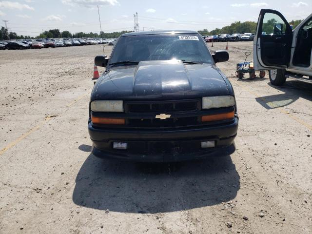 1GCCS14W0Y8185644 - 2000 CHEVROLET S TRUCK S10 BLACK photo 5