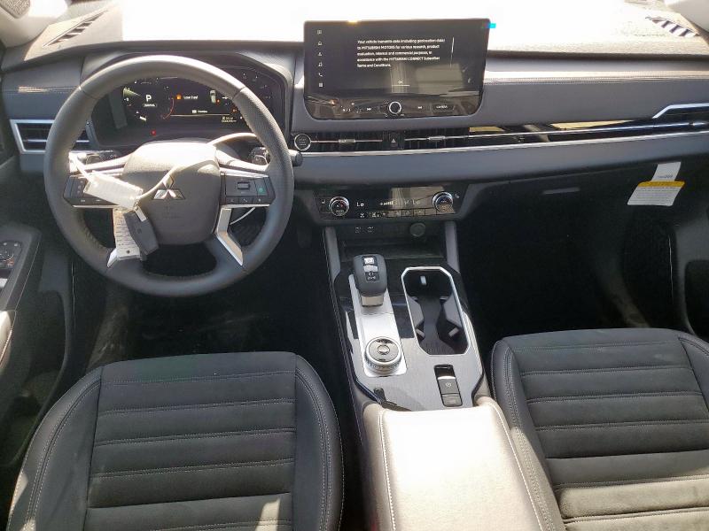 JA4J3VA82SZ024130 - 2025 MITSUBISHI OUTLANDER SE BLACK photo 8