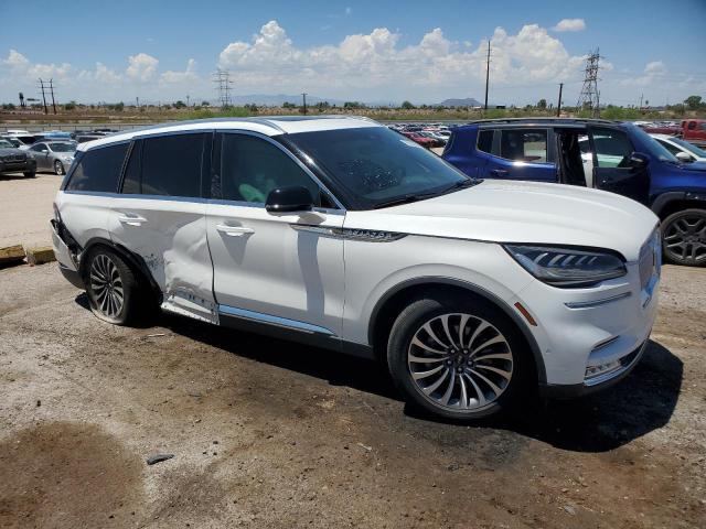 5LM5J7WCXLGL09492 - 2020 LINCOLN AVIATOR RESERVE WHITE photo 4