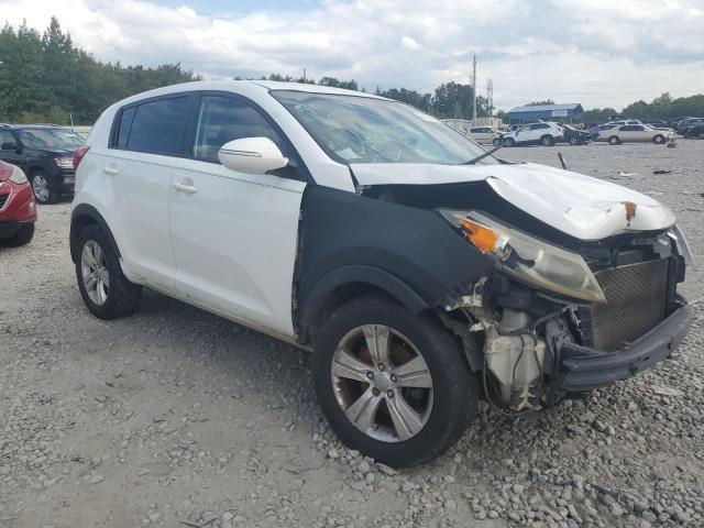 KNDPB3A27D7387606 - 2013 KIA SPORTAGE BASE WHITE photo 4