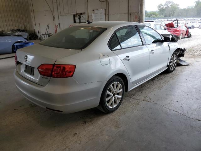 3VWDX7AJ7BM330048 - 2011 VOLKSWAGEN JETTA SE SILVER photo 3