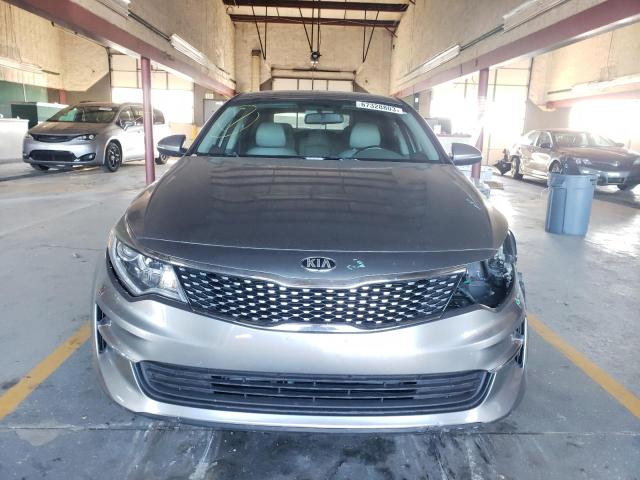 5XXGU4L35JG202686 - 2018 KIA OPTIMA EX GRAY photo 5