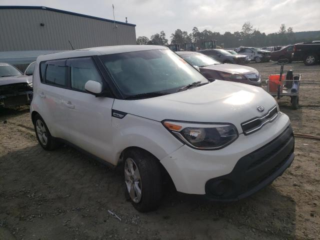 KNDJN2A2XJ7592470 - 2018 KIA SOUL WHITE photo 4