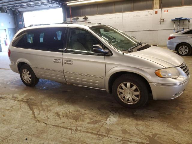 2C4GP54L15R511757 - 2005 CHRYSLER TOWN & COU TOURING 银色 照片 4