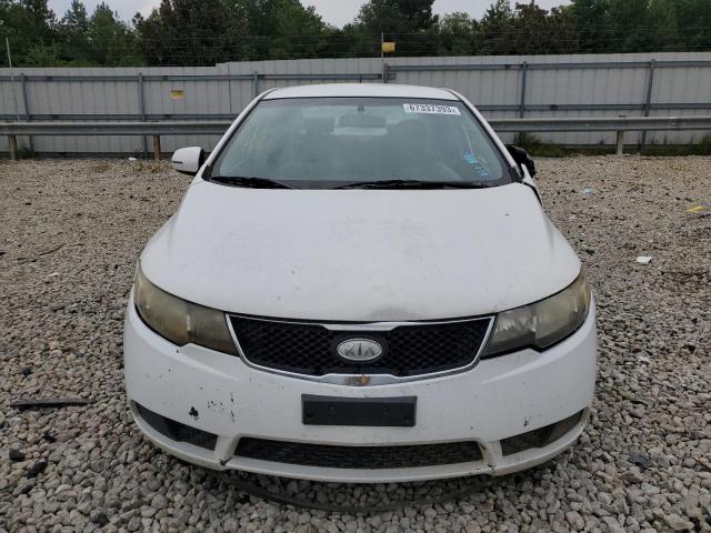 KNAFU4A26D5726621 - 2013 KIA FORTE EX WHITE photo 5