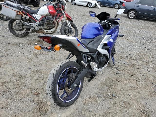 MH3RH06Y2HK016358 - 2017 YAMAHA YZFR3 TWO TONE photo 4