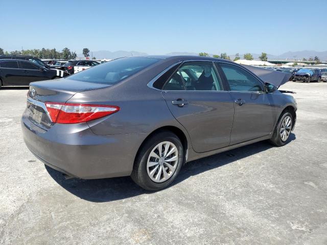 4T4BF1FK0FR492148 - 2015 TOYOTA CAMRY LE GRAY photo 3