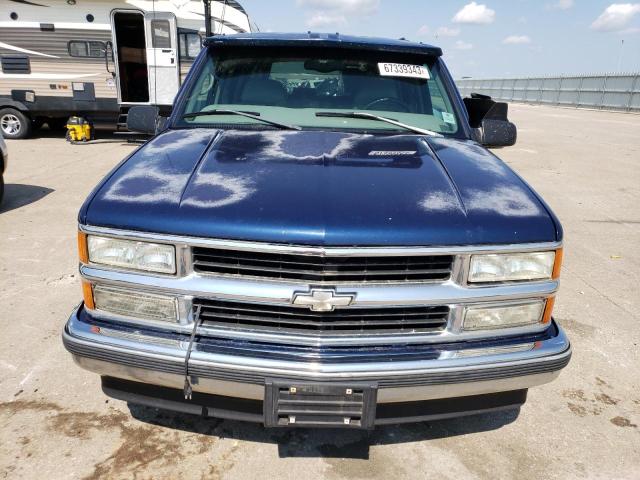 1GNEC16R7XJ416972 - 1999 CHEVROLET SUBURBAN C1500 BLUE photo 5